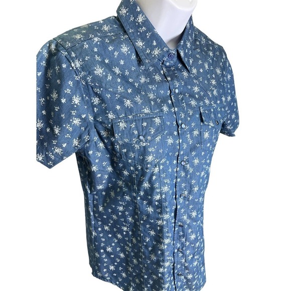 Back In The Saddle Short Sleeve Snap Button Down Blue Shirt Women's Size Small - Picture 2 of 6